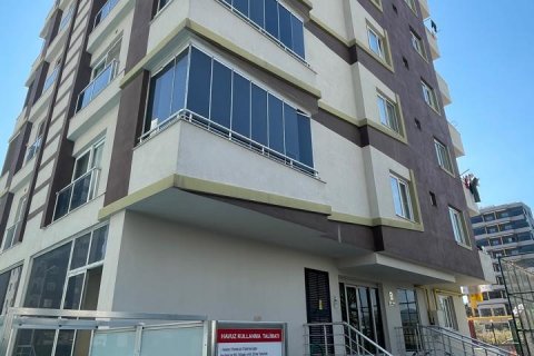 Продажа квартиры в Мерсине, Турция 2+1, 90м2, №194004 – фото 14