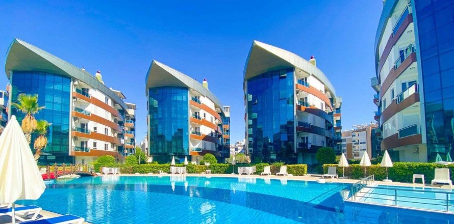 1+1 Apartment  in Konyaalti, Antalya, Turkey No. 193745