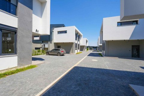 4+1 Villa  i Dosemealti, Antalya, Turkiet Nr. 193743 - 2