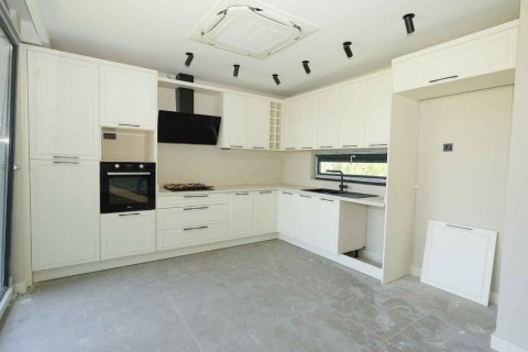 4+1 Villa  i Dosemealti, Antalya, Turkiet Nr. 193743 - 16