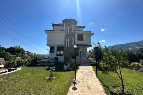 ویلا در Oba ، ترکیه 450 متر مربع. شماره 193992 - 1