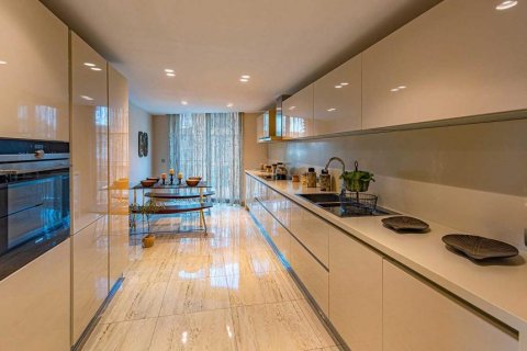 Продажа квартиры в Стамбуле, Турция 4 комн., 250м2, №186194 – фото 12