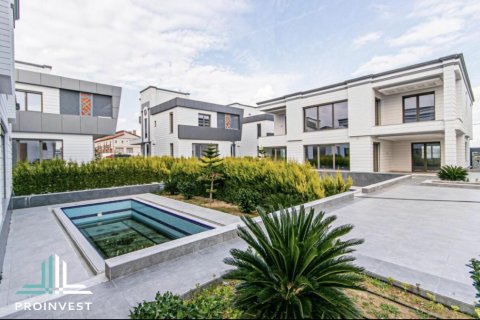 آپارتمان در  Antalya ، ترکیه 450 متر مربع.  شماره 186550 - 1