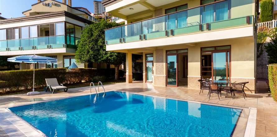 Квартира  3+1 в Аланье, Анталья, Турция №185869