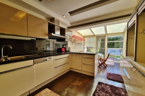 Продажа виллы  в Стамбуле, Турция 6+1, 270м2, №193680 – фото 13