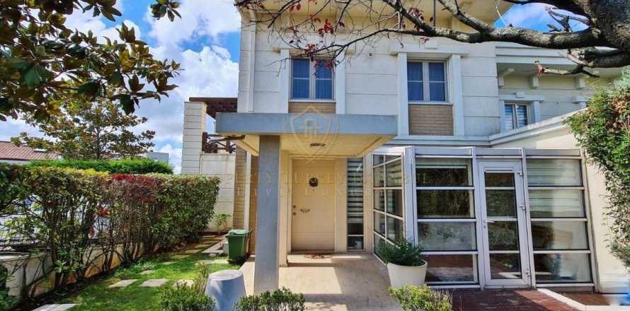 6+1 Villa  i Istanbul, Tyrkiet Nr. 193680