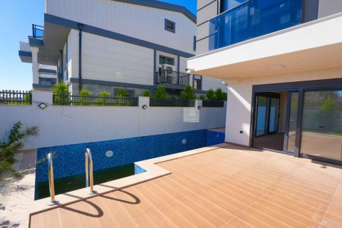 Продажа квартиры  в Муратпаше, Анталье, Турция 3+1, 200м2, №192429 – фото 1