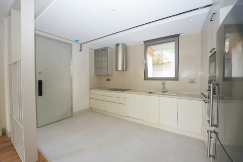 Продажа квартиры  в Муратпаше, Анталье, Турция 2+1, 100м2, №192428 – фото 34