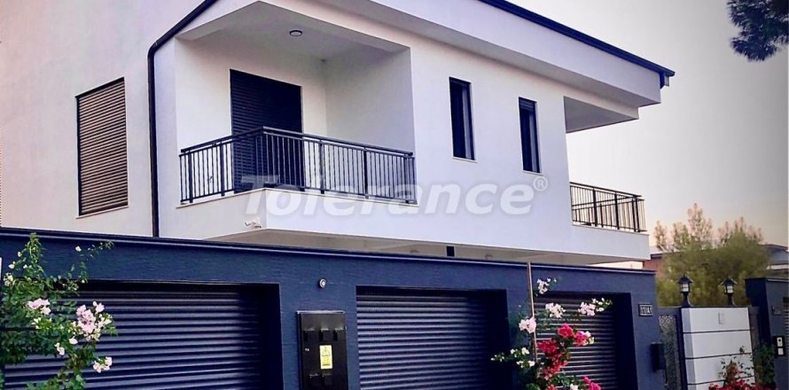 ویلا در  Antalya ، ترکیه 4 خوابه ، 148 متر مربع.  شماره 187168