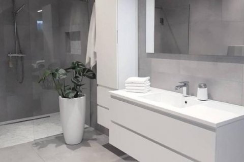 Продажа квартиры  в Стамбуле, Турция 3 комн., 95м2, №186192 – фото 9