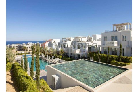 Apartment for sale  in Girne, Northern Cyprus, 2 bedrooms, 90m2, No. 185292 – photo 1