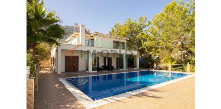 Вилла  4+1 в Чаталкое, Гирне, Северный Кипр №192130