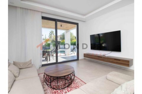 Продажа виллы  в Чаталкое, Гирне, Северный Кипр 4+1, 180м2, №192132 – фото 5