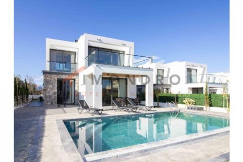 Продажа виллы  в Чаталкое, Гирне, Северный Кипр 4+1, 180м2, №192132 – фото 1