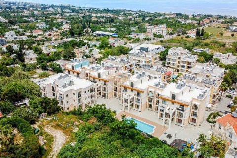 آپارتمان در  Girne ، امارات متحده عربی 3 خوابه ، 100 متر مربع.  شماره 187750 - 2