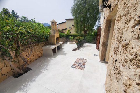 Villa  i Girne,  Nr. 211026 - 23