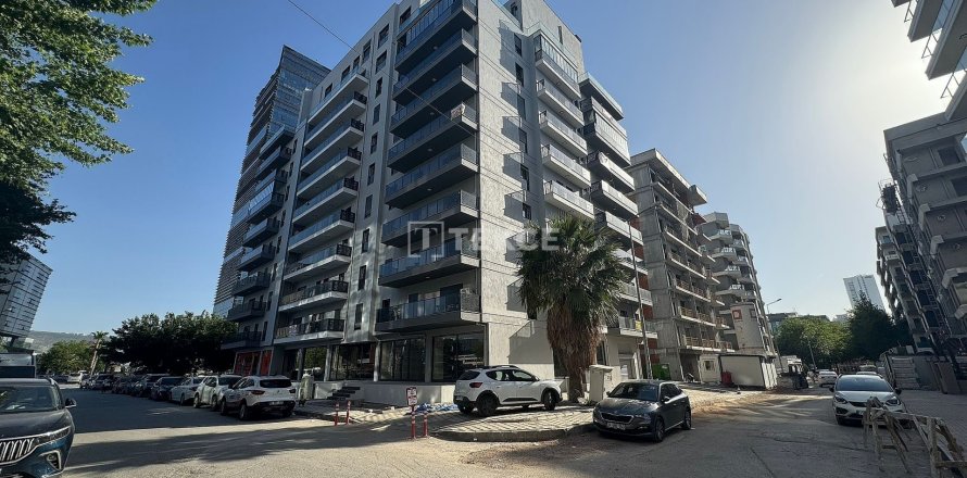 Квартира  4+1 в Измире, Турция №191485