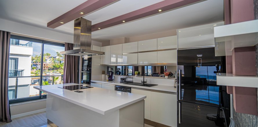 Квартира  4-х ком. в Аланье, Анталья, Турция №189104