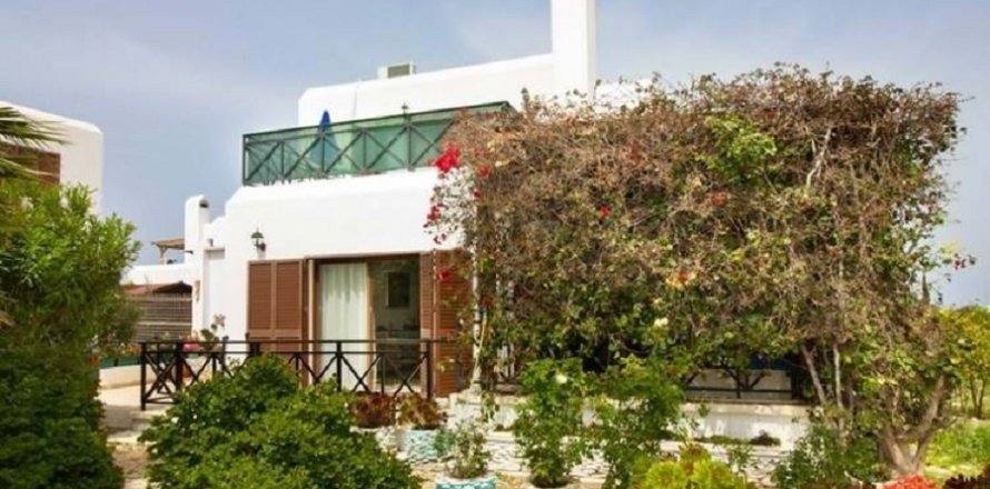 Вилла  4+1 в Гирне, Северный Кипр №190709