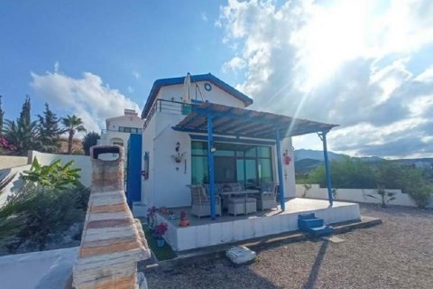 Продажа виллы в Гирне, Северный Кипр 3+1, 175м2, №190710 – фото 1