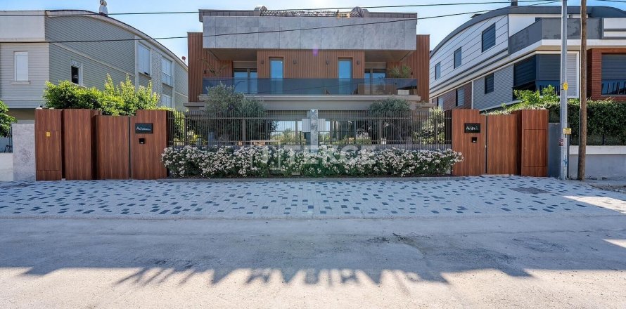 4+2 Villa  i Antalya, Tyrkiet Nr. 193483