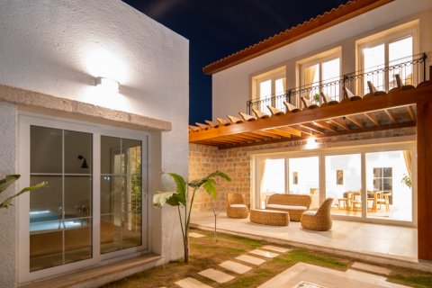 2+1 Villa  i Bodrum, Mugla, Tyrkiet Nr. 182115 - 3