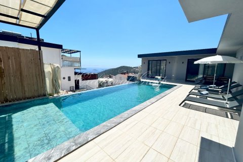 2+1 Villa  in Kalkan, Antalya, Türkei Nr. 192215 - 2