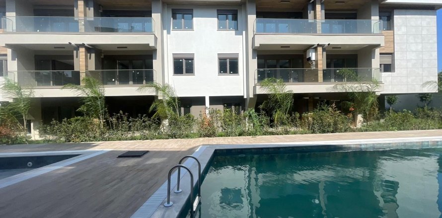 Daire  1+1  Antalya, Türkiye №164222