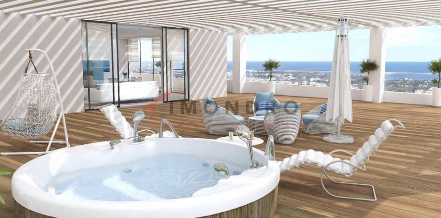 آپارتمان در  Girne ، ترکیه 3 خوابه ، 180 متر مربع.  شماره 184405