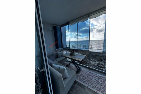 Продажа квартиры  в Бююкчекмедже, Стамбуле, Турция 1+3, 200м2, №190468 – фото 2