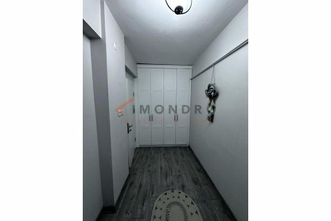 Продажа квартиры  в Бююкчекмедже, Стамбуле, Турция 1+3, 200м2, №190468 – фото 10