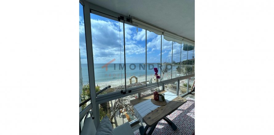 Квартира  1+3 в Бююкчекмедже, Стамбул, Турция №190468