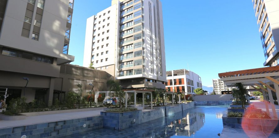 2+1 Apartment  in Antalya, Turkey No. 169538