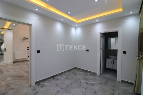 5+1 Villa  in Mezitli, Mersin, Türkei Nr. 194051 - 25