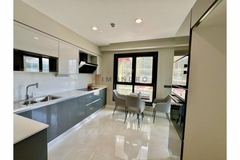 Apartment for sale  in Bagcilar, Istanbul, Turkey, 4 bedrooms, 197m2, No. 191666 – photo 16