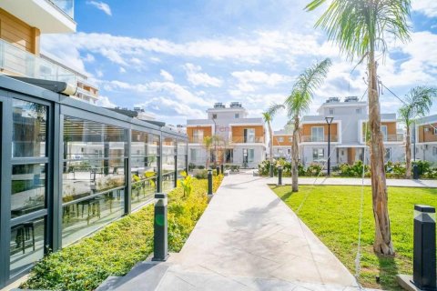 Продажа квартиры  в Фамагусте, Северный Кипр 3+1, 126м2, №187967 – фото 1