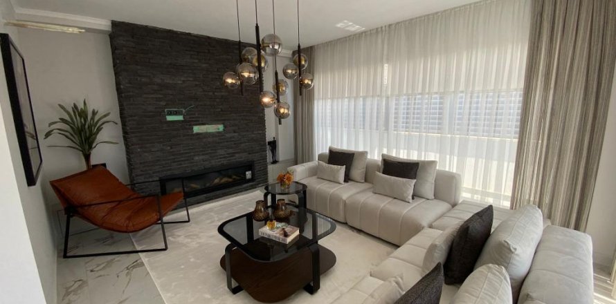 Villa in Tepe, Alanya, Antalya, Turkey No. 206668