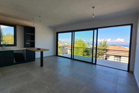 Продажа квартиры  в Гирне, Северный Кипр 2+1, 80м2, №190756 – фото 9