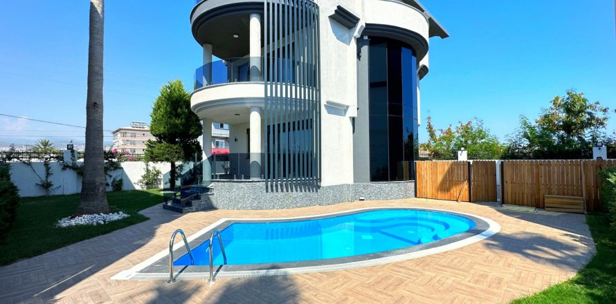 4+1 Villa  i Antalya, Tyrkia Nr. 170456