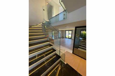 Продажа виллы  в Силиври, Стамбуле, Турция 4+1, 430м2, №193493 – фото 18