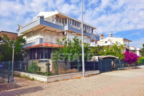 ویلا در  Bogazkent ، ترکیه 160 متر مربع.  شماره 192244 - 1