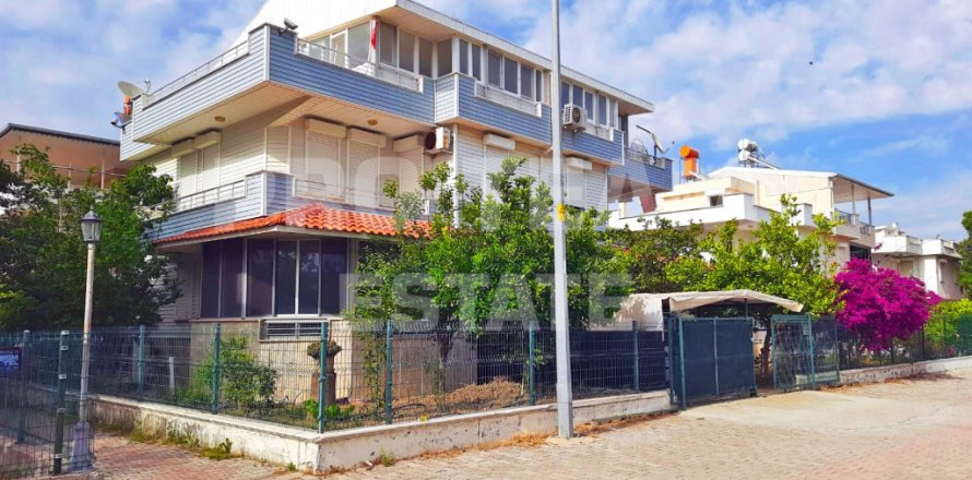 ویلا در  Bogazkent ، ترکیه 160 متر مربع.  شماره 192244