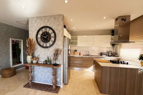 3+1 Villa  i Bodrum, Mugla, Tyrkia Nr. 184024 - 7