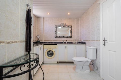 Продажа квартиры  в Оба, Анталье, Турция 4 комн., 240м2, №193502 – фото 17