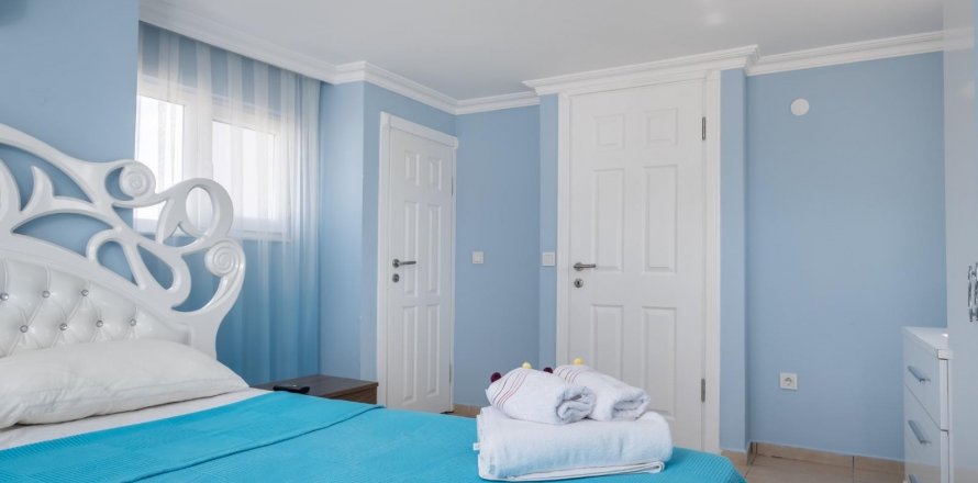 Вилла  4-х ком. в Анталье, Турция №188643