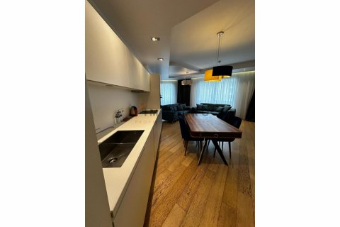 2+1 Wohnung  in Besiktas, Istanbul, Türkei Nr. 193548 - 8