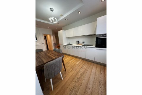 2+1 Wohnung  in Besiktas, Istanbul, Türkei Nr. 193548 - 7