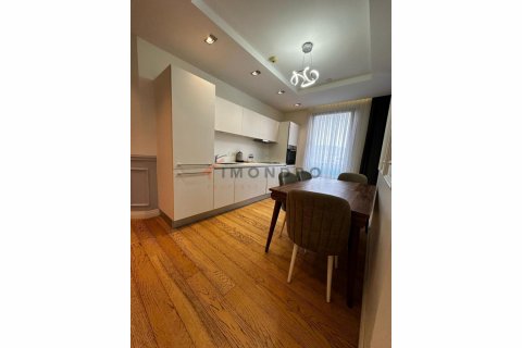 2+1 Wohnung  in Besiktas, Istanbul, Türkei Nr. 193548 - 9