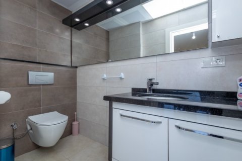 Продажа квартиры  в Анталье, Турция 3+1, 165м2, №184680 – фото 16