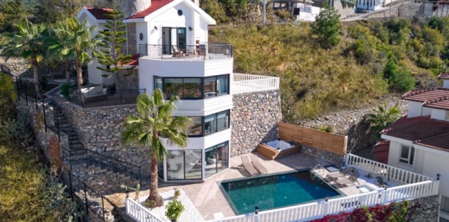 Вилла  4+1 в Анталье, Турция №184759